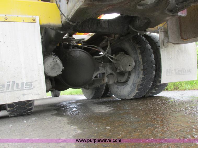 image for item K2181 1994 Ford L9000 mixer truck