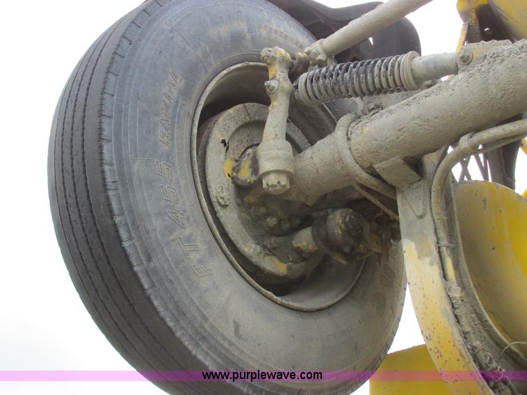 image for item K2181 1994 Ford L9000 mixer truck