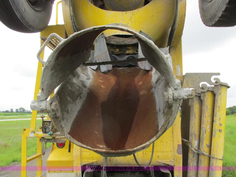 image for item K2181 1994 Ford L9000 mixer truck