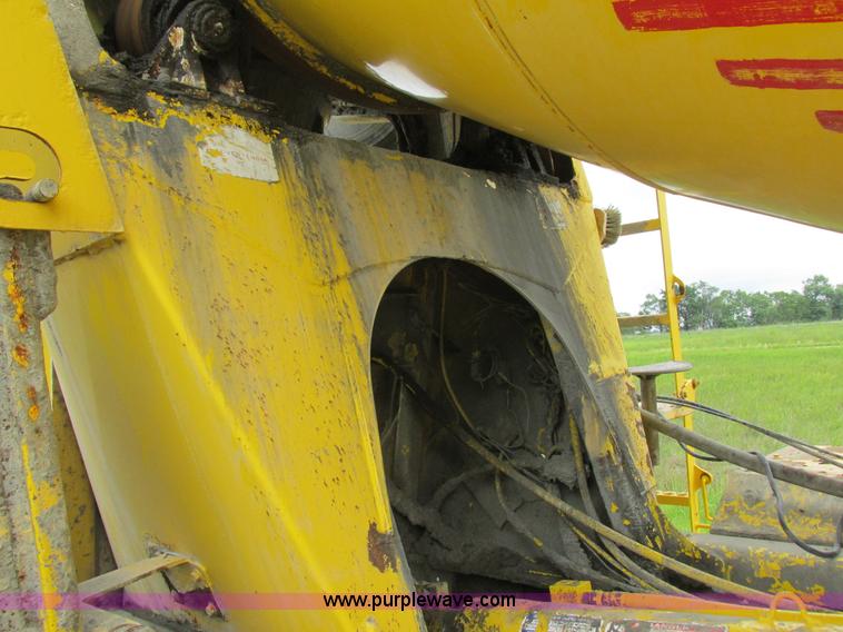 image for item K2181 1994 Ford L9000 mixer truck