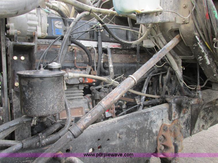 image for item K2181 1994 Ford L9000 mixer truck