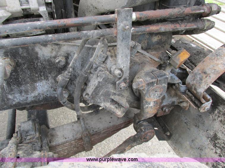 image for item K2181 1994 Ford L9000 mixer truck