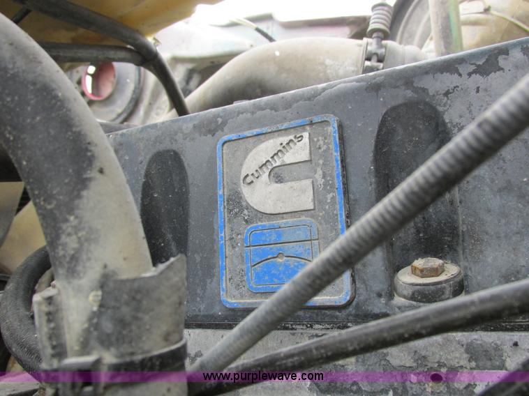 image for item K2181 1994 Ford L9000 mixer truck