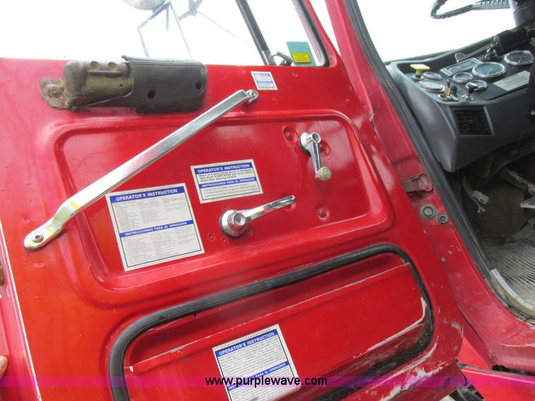 image for item K2181 1994 Ford L9000 mixer truck