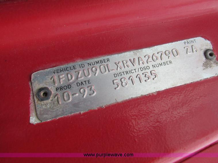 image for item K2181 1994 Ford L9000 mixer truck