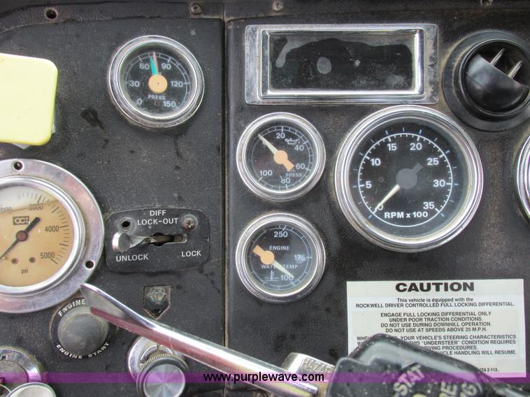 image for item K2181 1994 Ford L9000 mixer truck