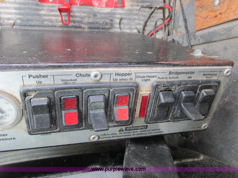 image for item K2181 1994 Ford L9000 mixer truck