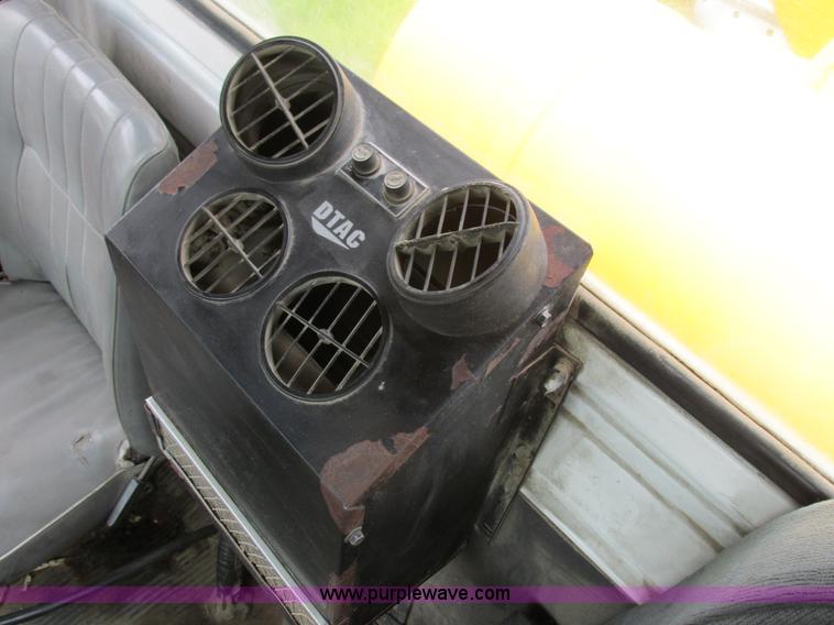 image for item K2181 1994 Ford L9000 mixer truck