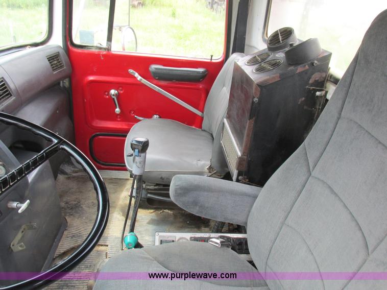 image for item K2181 1994 Ford L9000 mixer truck