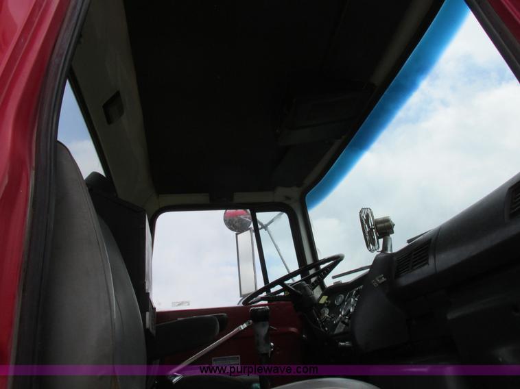 image for item K2181 1994 Ford L9000 mixer truck
