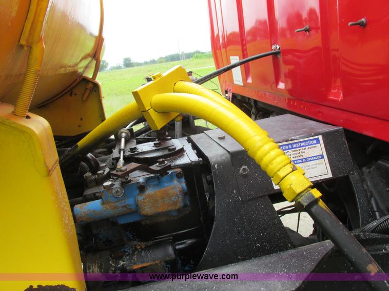 image for item K2181 1994 Ford L9000 mixer truck