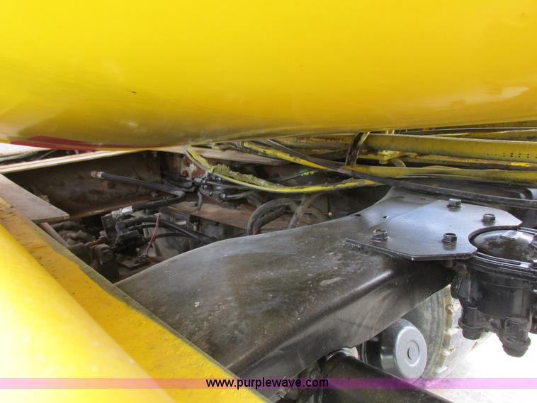 image for item K2181 1994 Ford L9000 mixer truck