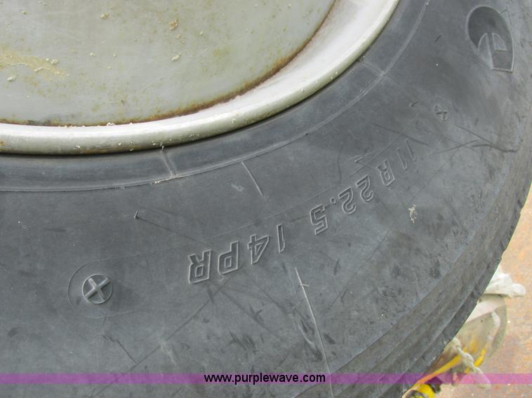 image for item K2181 1994 Ford L9000 mixer truck