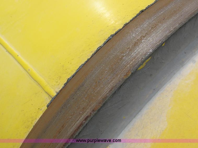 image for item K2181 1994 Ford L9000 mixer truck