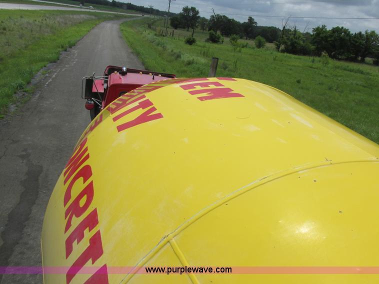 image for item K2181 1994 Ford L9000 mixer truck