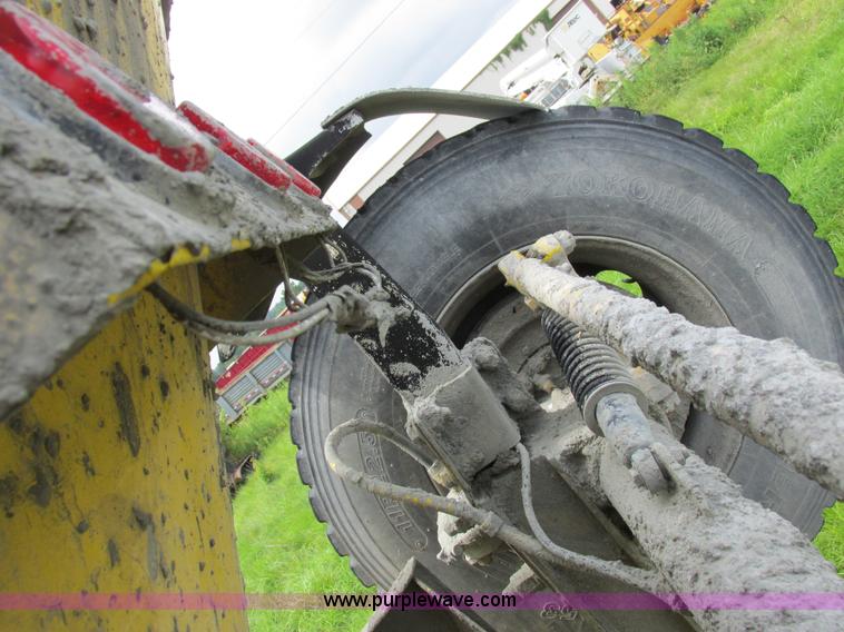 image for item K2181 1994 Ford L9000 mixer truck