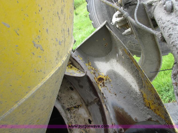 image for item K2181 1994 Ford L9000 mixer truck