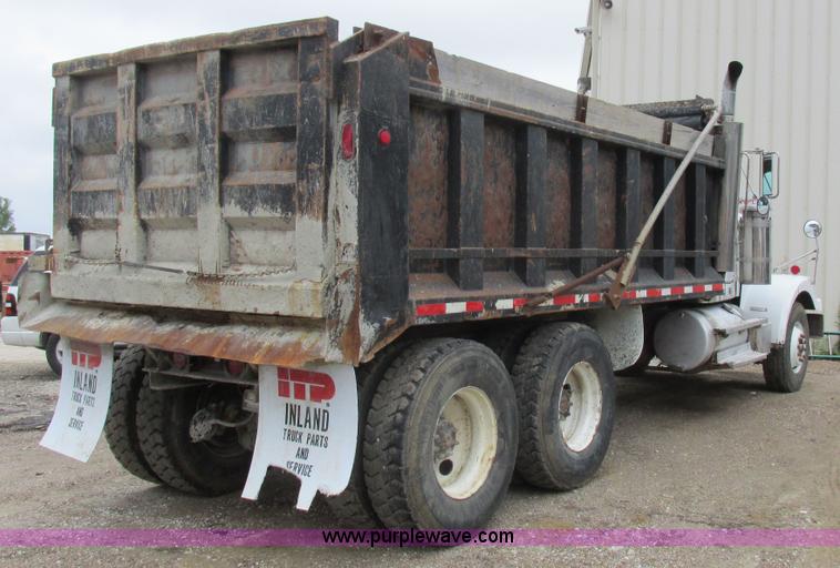 image for item K2182 1987 Western Star 4900 Series dump truck