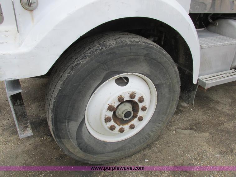 image for item K2182 1987 Western Star 4900 Series dump truck