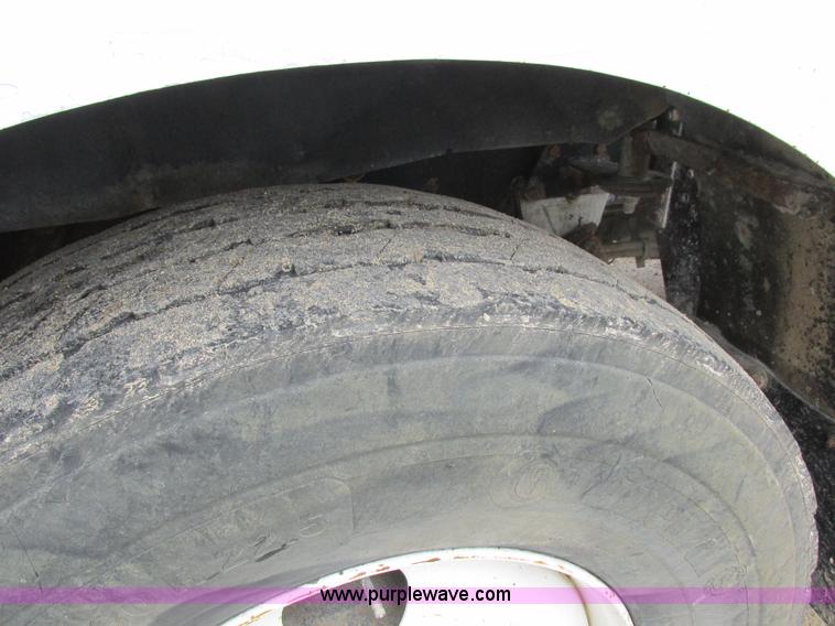 image for item K2182 1987 Western Star 4900 Series dump truck