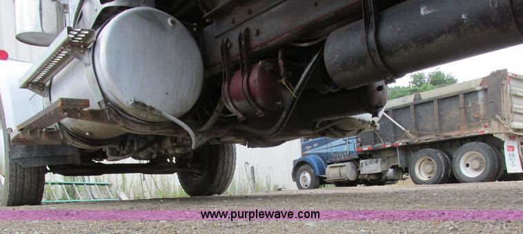 image for item K2182 1987 Western Star 4900 Series dump truck