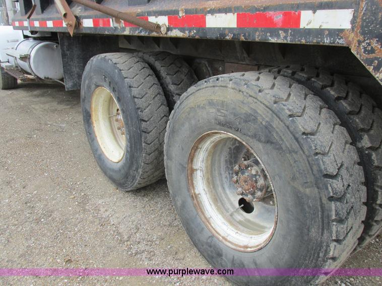 image for item K2182 1987 Western Star 4900 Series dump truck
