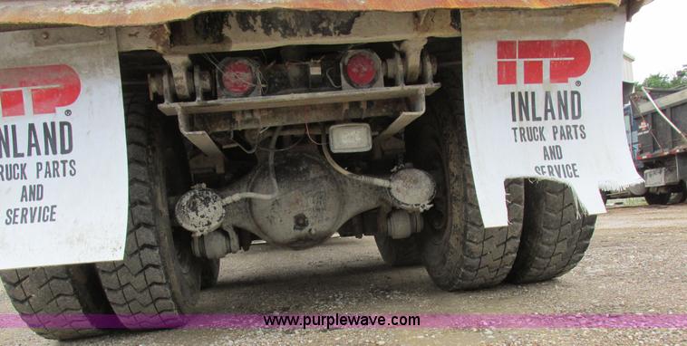 image for item K2182 1987 Western Star 4900 Series dump truck