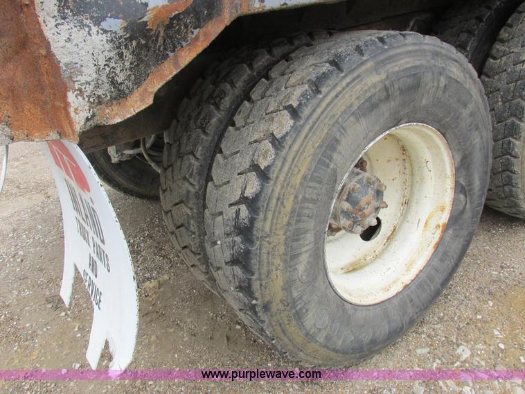 image for item K2182 1987 Western Star 4900 Series dump truck