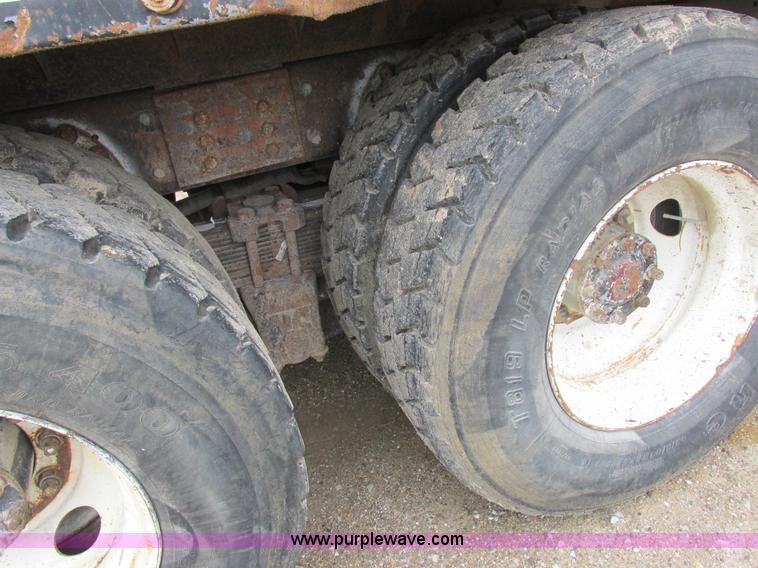 image for item K2182 1987 Western Star 4900 Series dump truck