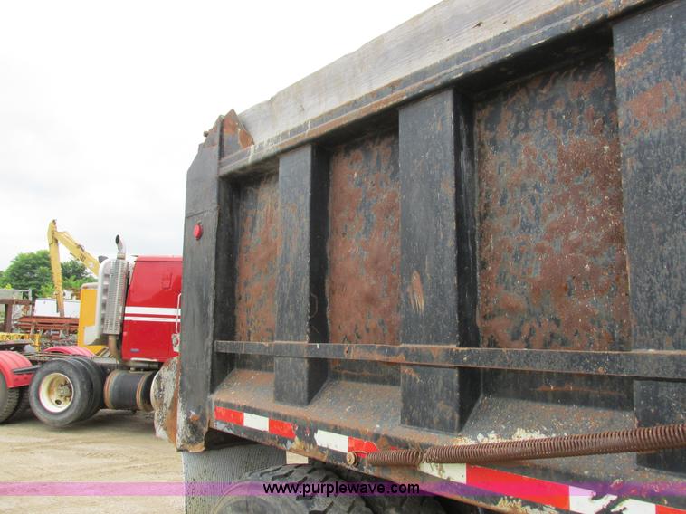 image for item K2182 1987 Western Star 4900 Series dump truck