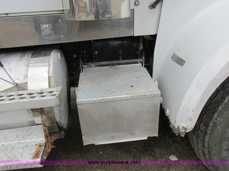 image for item K2182 1987 Western Star 4900 Series dump truck