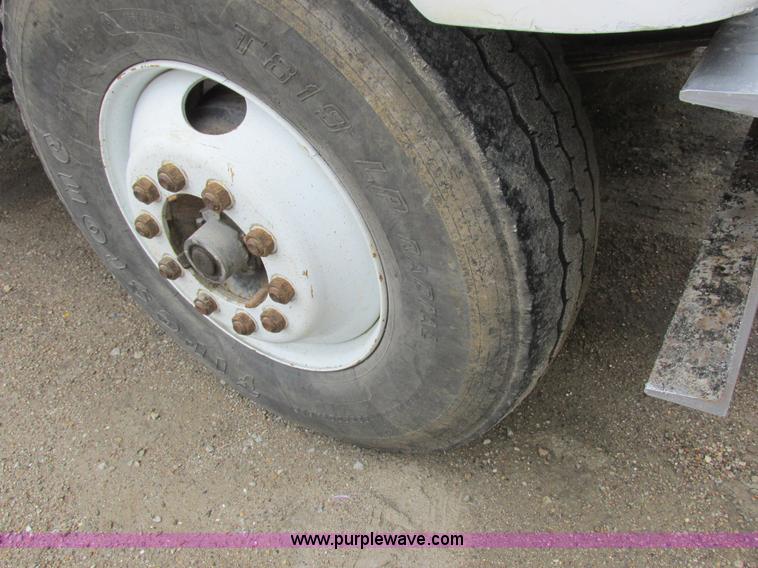 image for item K2182 1987 Western Star 4900 Series dump truck