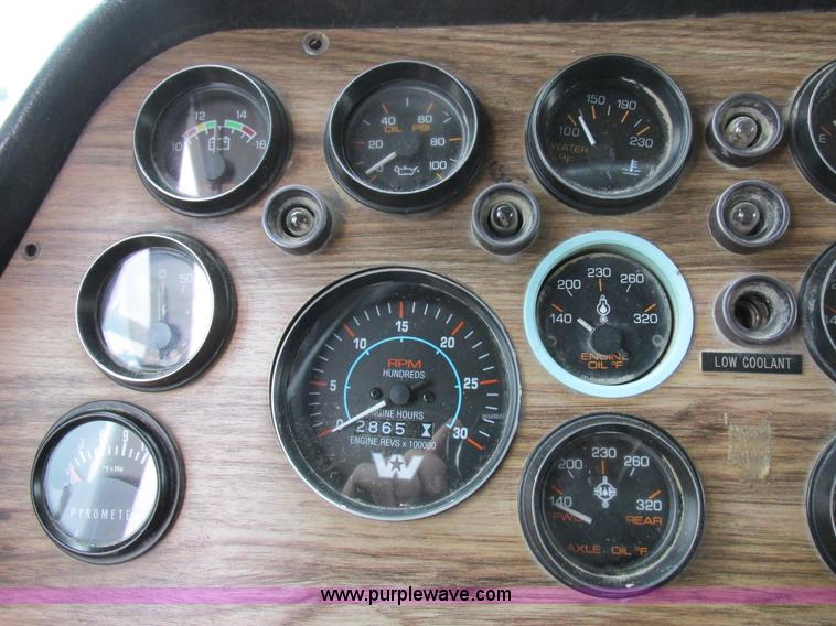 image for item K2182 1987 Western Star 4900 Series dump truck