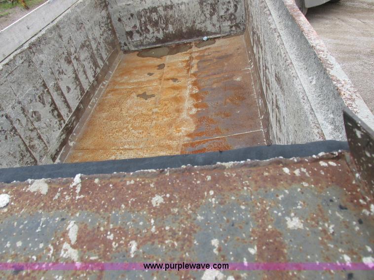 image for item K2182 1987 Western Star 4900 Series dump truck