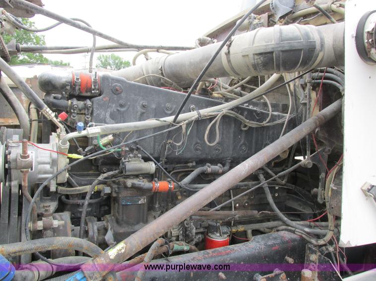 image for item K2182 1987 Western Star 4900 Series dump truck