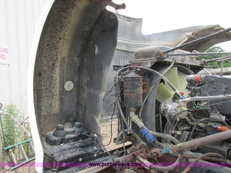 image for item K2182 1987 Western Star 4900 Series dump truck