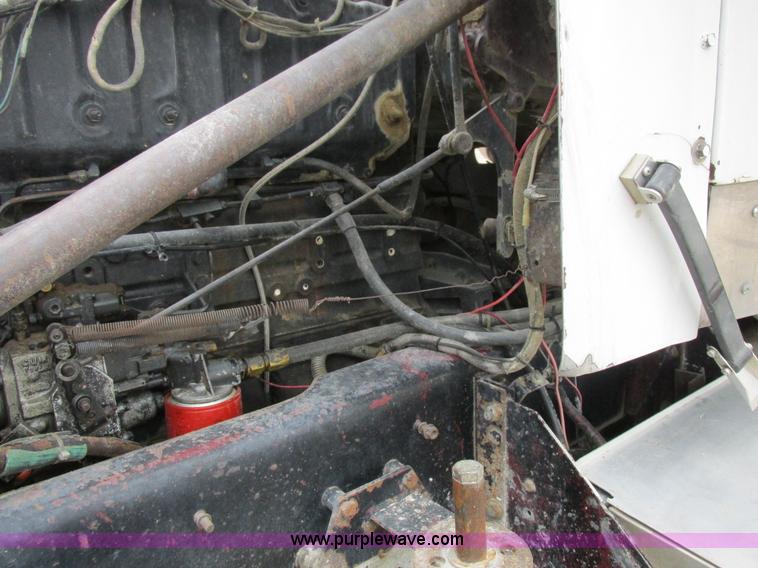 image for item K2182 1987 Western Star 4900 Series dump truck