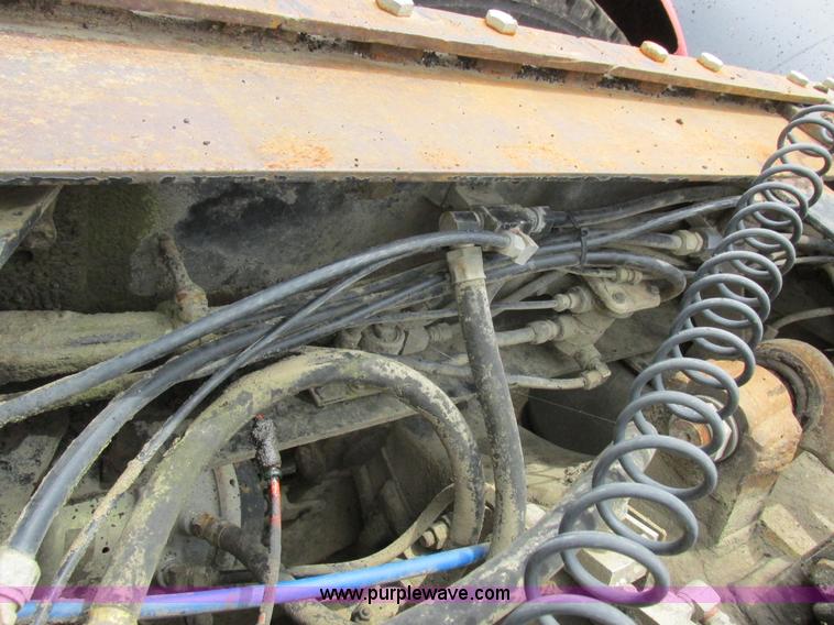 image for item K2183 1994 Volvo WM semi truck