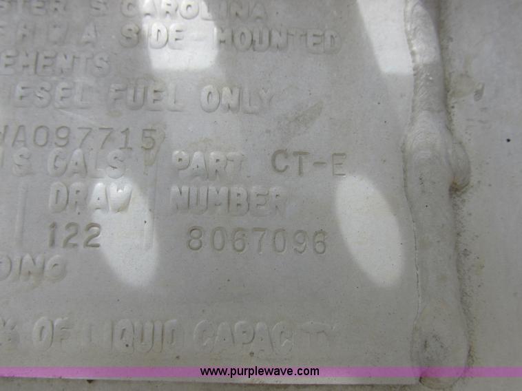 image for item K2183 1994 Volvo WM semi truck