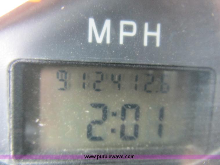 image for item K2183 1994 Volvo WM semi truck