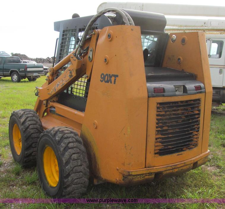 image for item K5736 2003 Case 90XT skid steer