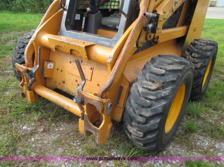 image for item K5736 2003 Case 90XT skid steer