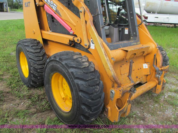 image for item K5736 2003 Case 90XT skid steer