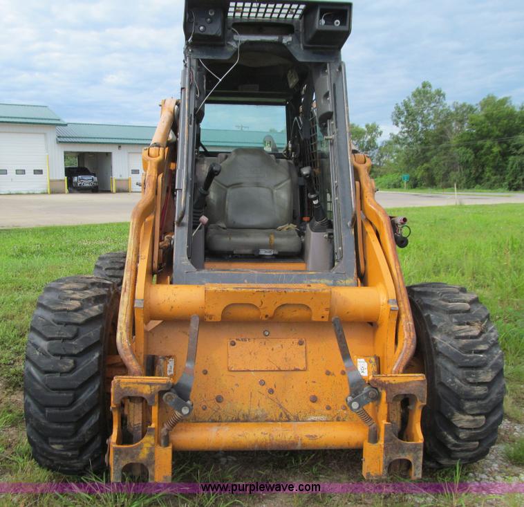 image for item K5736 2003 Case 90XT skid steer