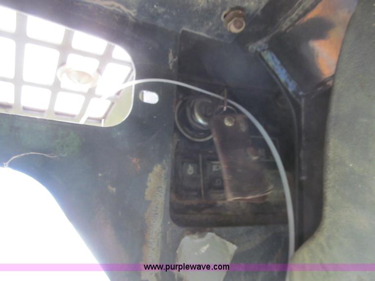 image for item K5736 2003 Case 90XT skid steer