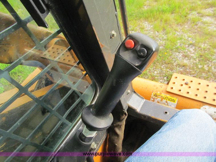 image for item K5736 2003 Case 90XT skid steer