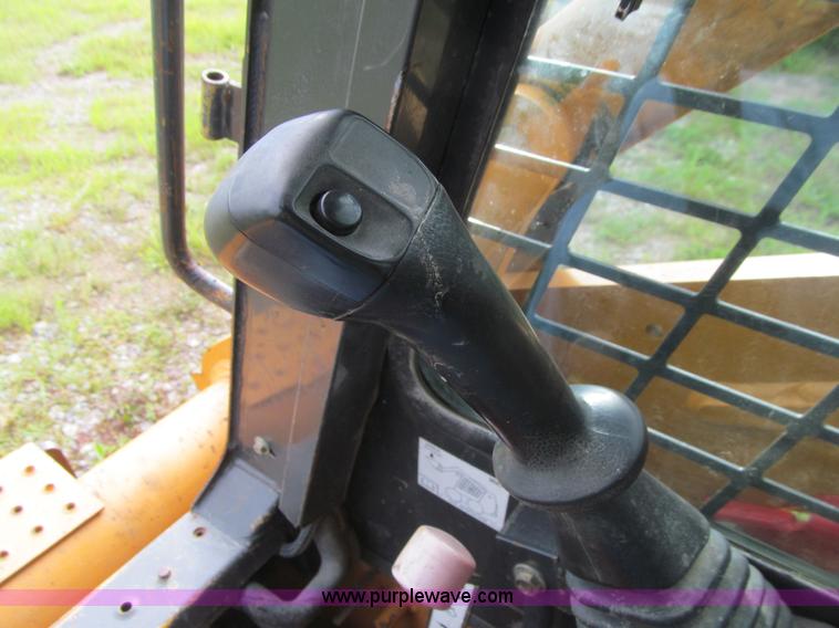 image for item K5736 2003 Case 90XT skid steer