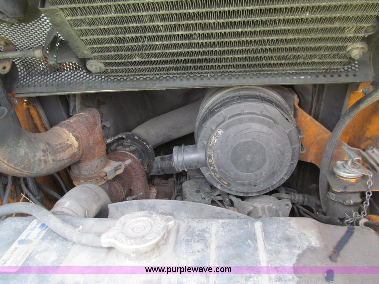 image for item K5736 2003 Case 90XT skid steer