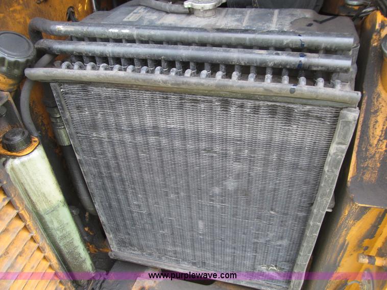 image for item K5736 2003 Case 90XT skid steer