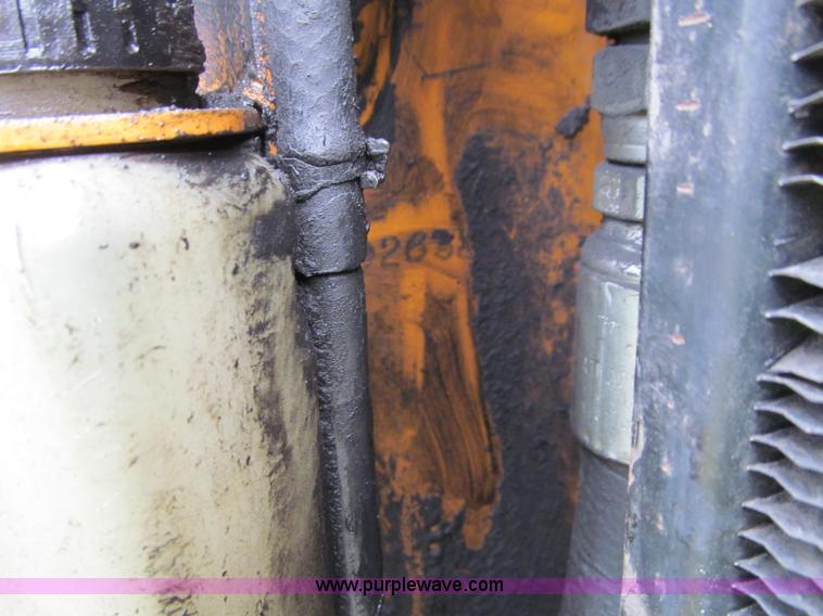 image for item K5736 2003 Case 90XT skid steer